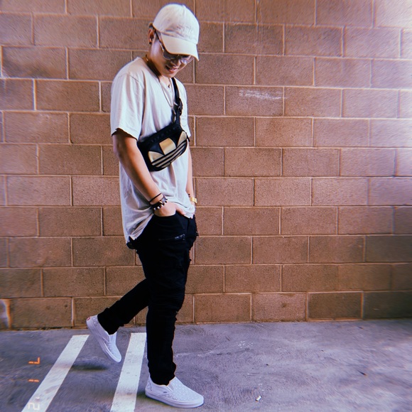 Meet your Posher, Sam - Picture 4 of 10